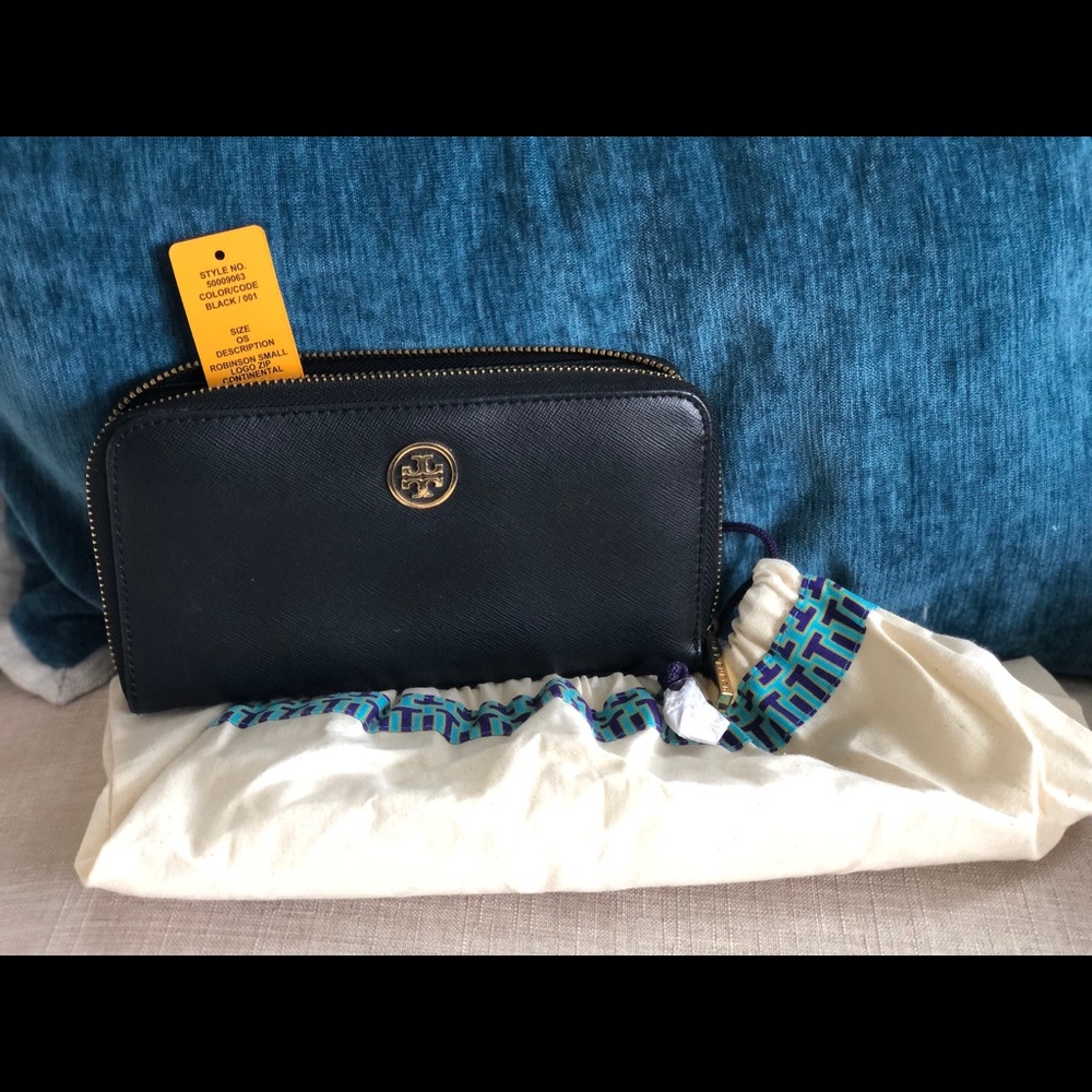 Tory Burch Robinson Wallet